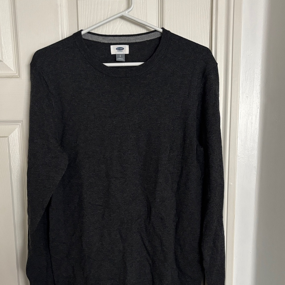 Old Navy Charcoal Knit Pullover